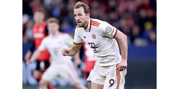 Leeftijd kan liefde voor voetbal niet belemmeren